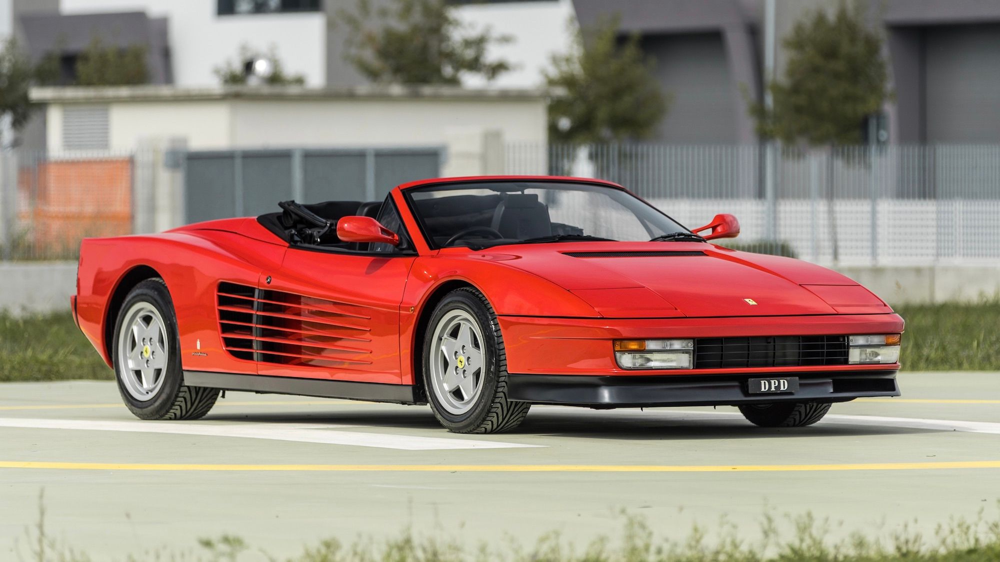 1990-Ferrari-Testarossa-Pininfarina-Spider--Special-Production-1303857_.jpg