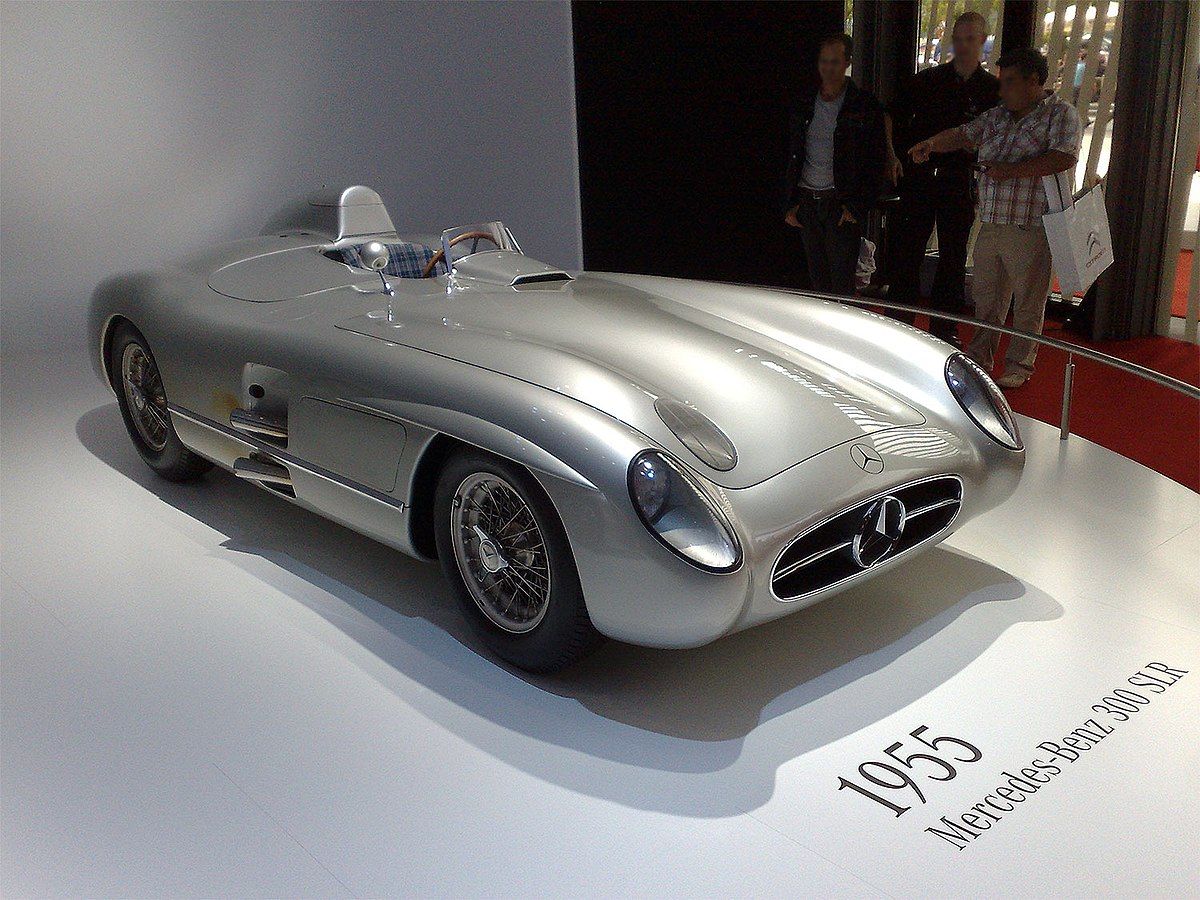 Mercedes-Benz_300_SLR_1955.jpg